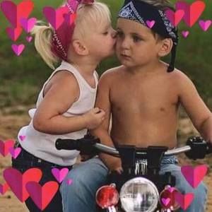 Meet your Posher, Laurie