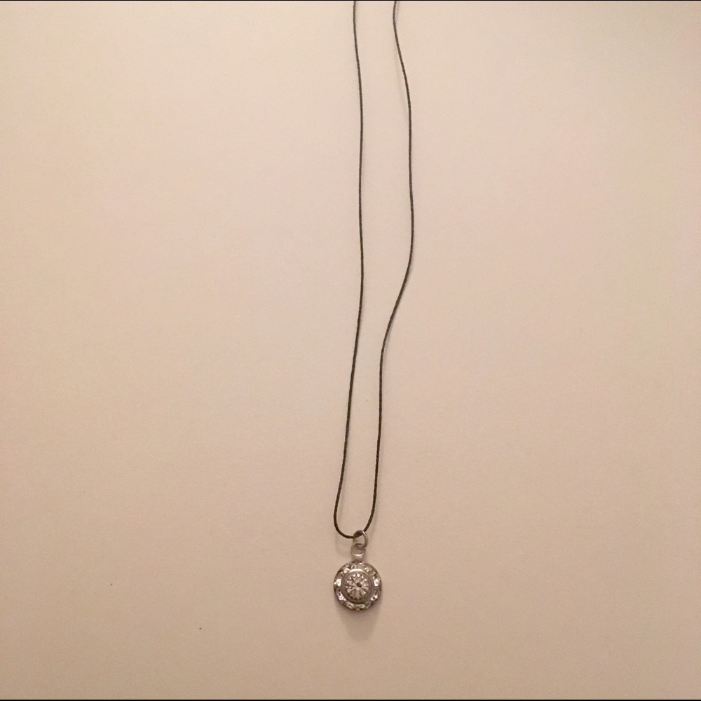 Thread Necklace Rhinestone Crystal - Picture 3 of 3