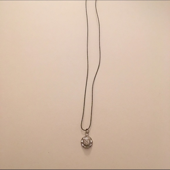 Thread Necklace Rhinestone Crystal - Picture 3 of 3