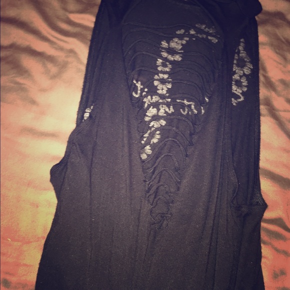 Top - Picture 2 of 2