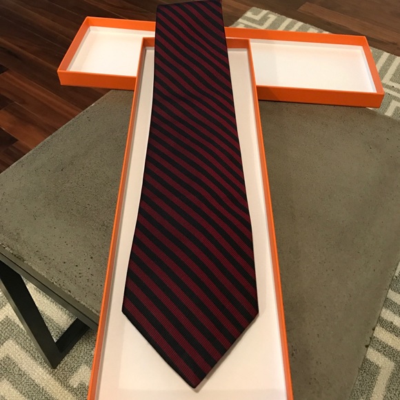 Paul Stuart Red & Navy Stripe Power Tie - Picture 1 of 3