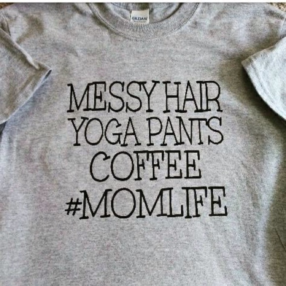 #momlife tee
