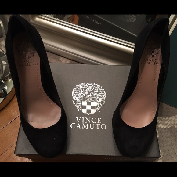 Vince Camuto Sarika Black Suede Heels - Picture 2 of 6