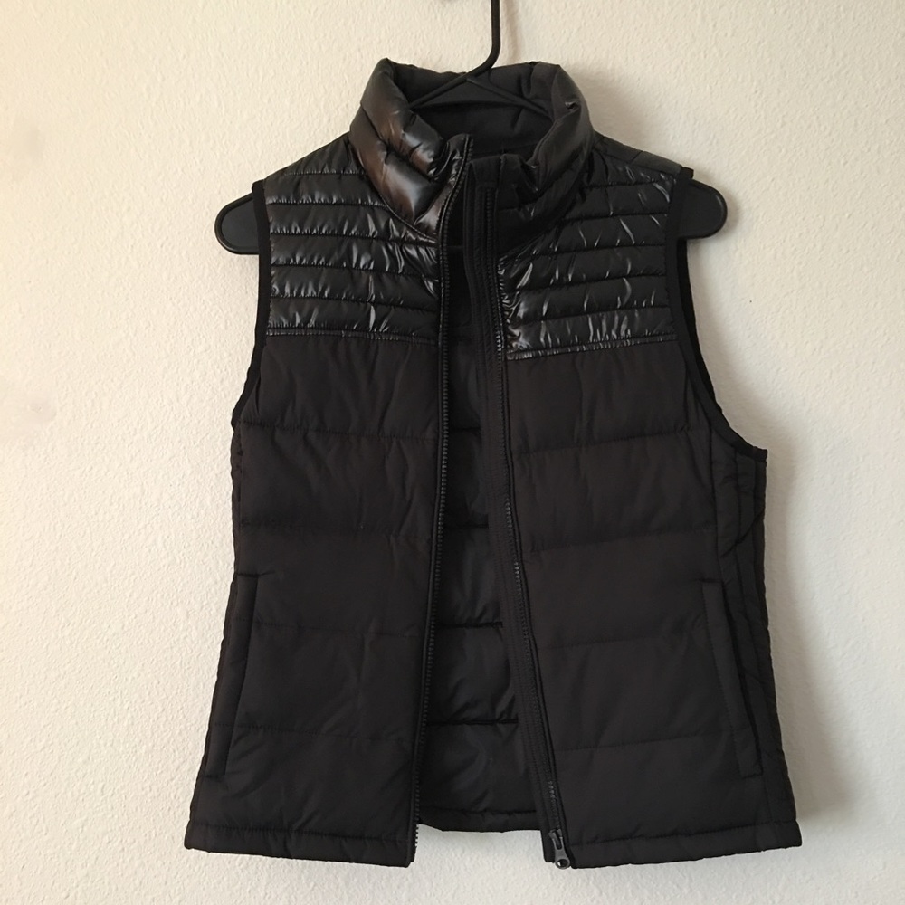AEO puffer vest