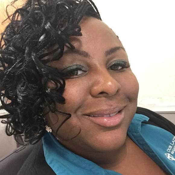 Meet your Posher, Monique - Picture 1 of 1