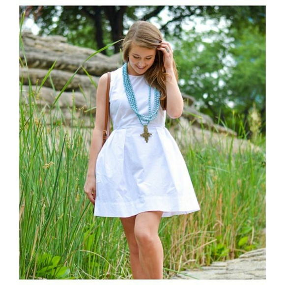 GAP Dresses & Skirts - ⚡⚡FLASHSALE⚡GET IT NOW⚡Gap Seersucker White Dress