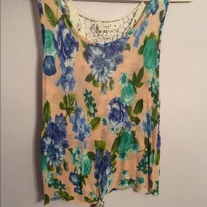 Floral crochet back tank top