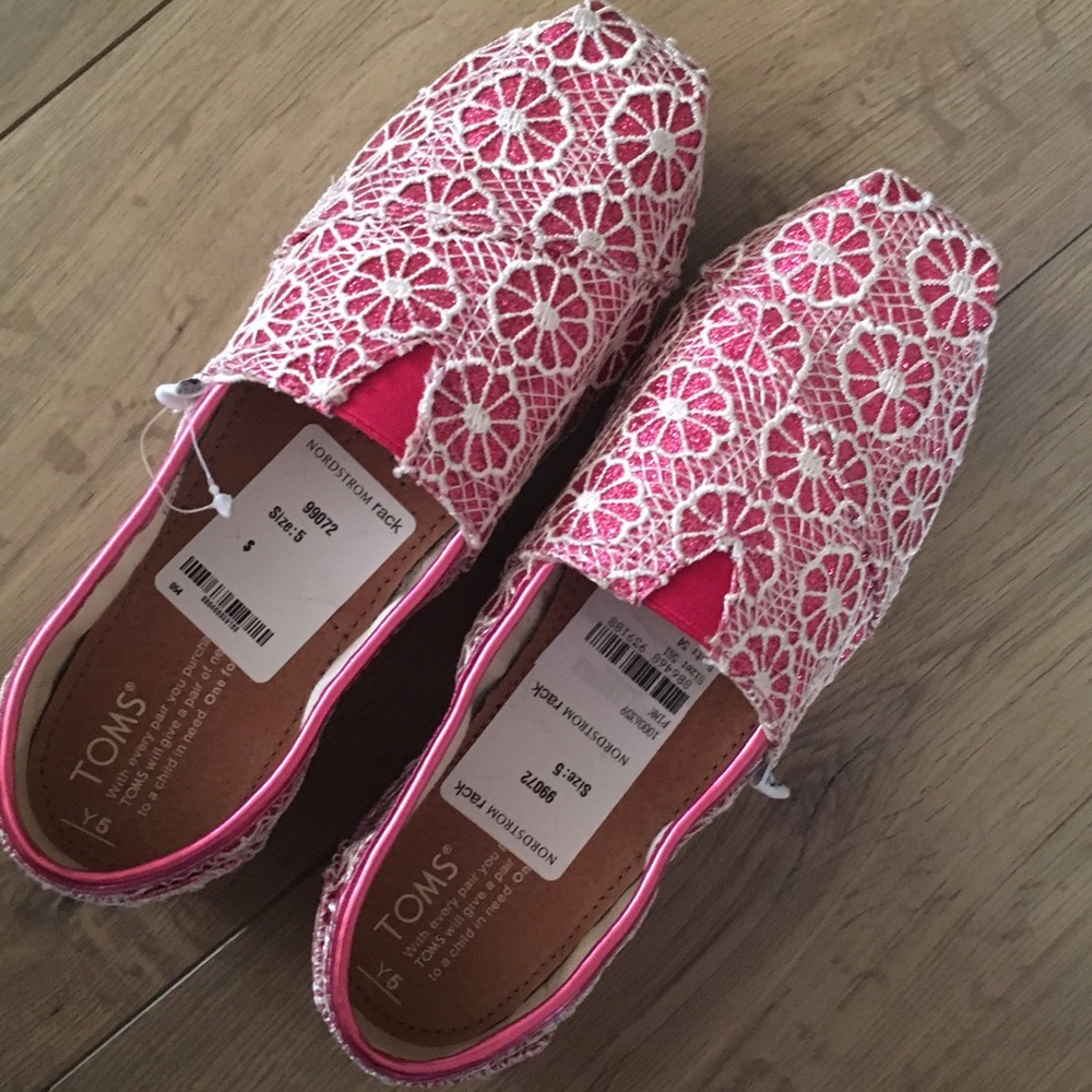 TOMs Shoe - Picture 2 of 4