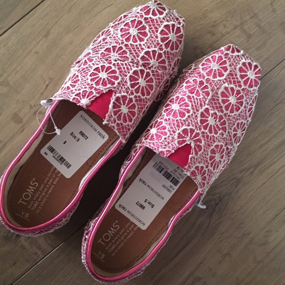 TOMs Shoe - Picture 2 of 4