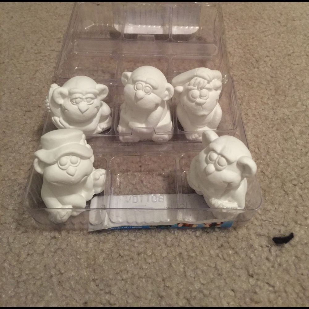 Monkey crafts