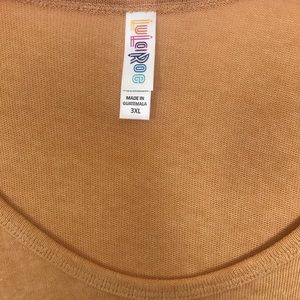 LulaRoe Classic T 3xl