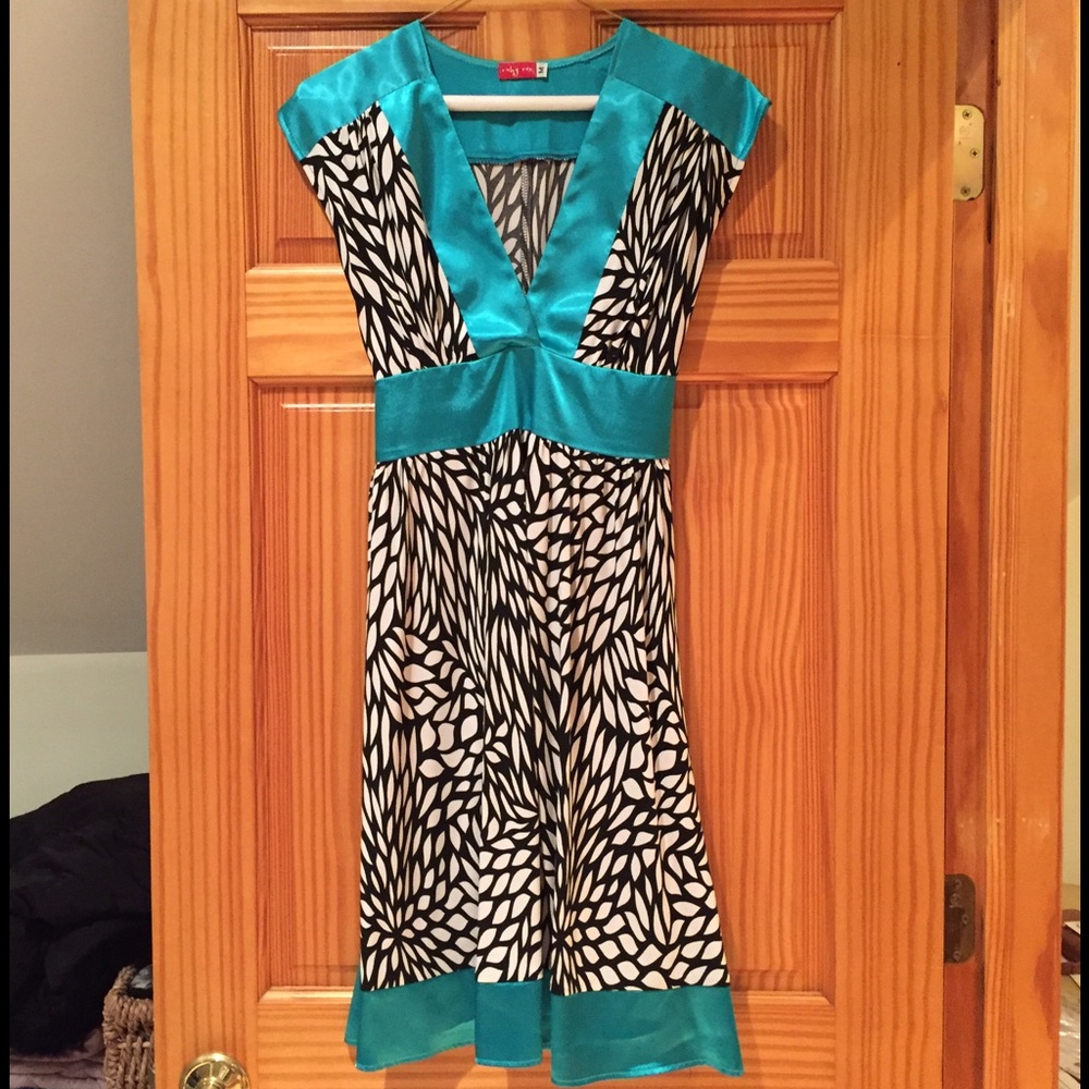 Black and white print dress