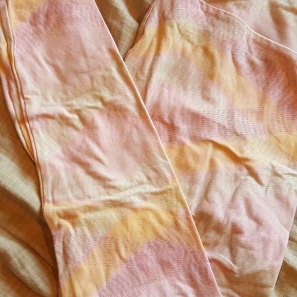 Pastel LuLaRoe TC Leggings - Picture 1 of 2