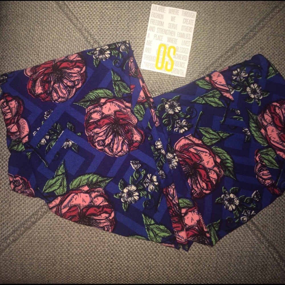 🦄NEWPRINT! BNWT HTF Floral LuLaRoe Os Leggings 🦄