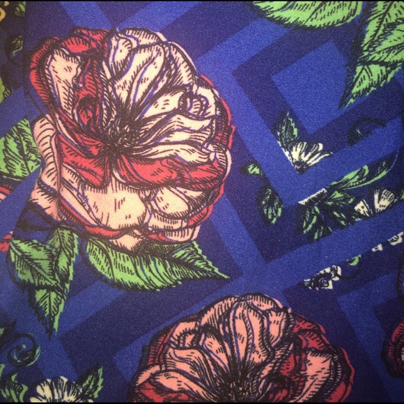 🦄NEWPRINT! BNWT HTF Floral LuLaRoe Os Leggings 🦄 - Picture 2 of 2