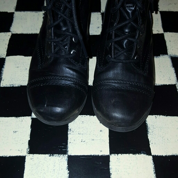 Combat Boots - Picture 2 of 3