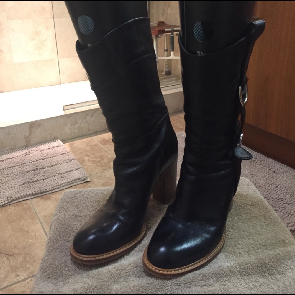 Coach boots
