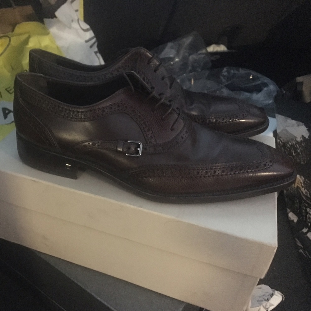 Authentic lightly work LV shoes negotiable