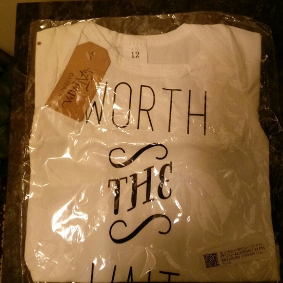 Newborn outfit - Picture 3 of 3