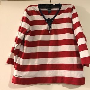 Cute Lauren Ralph Lauren top