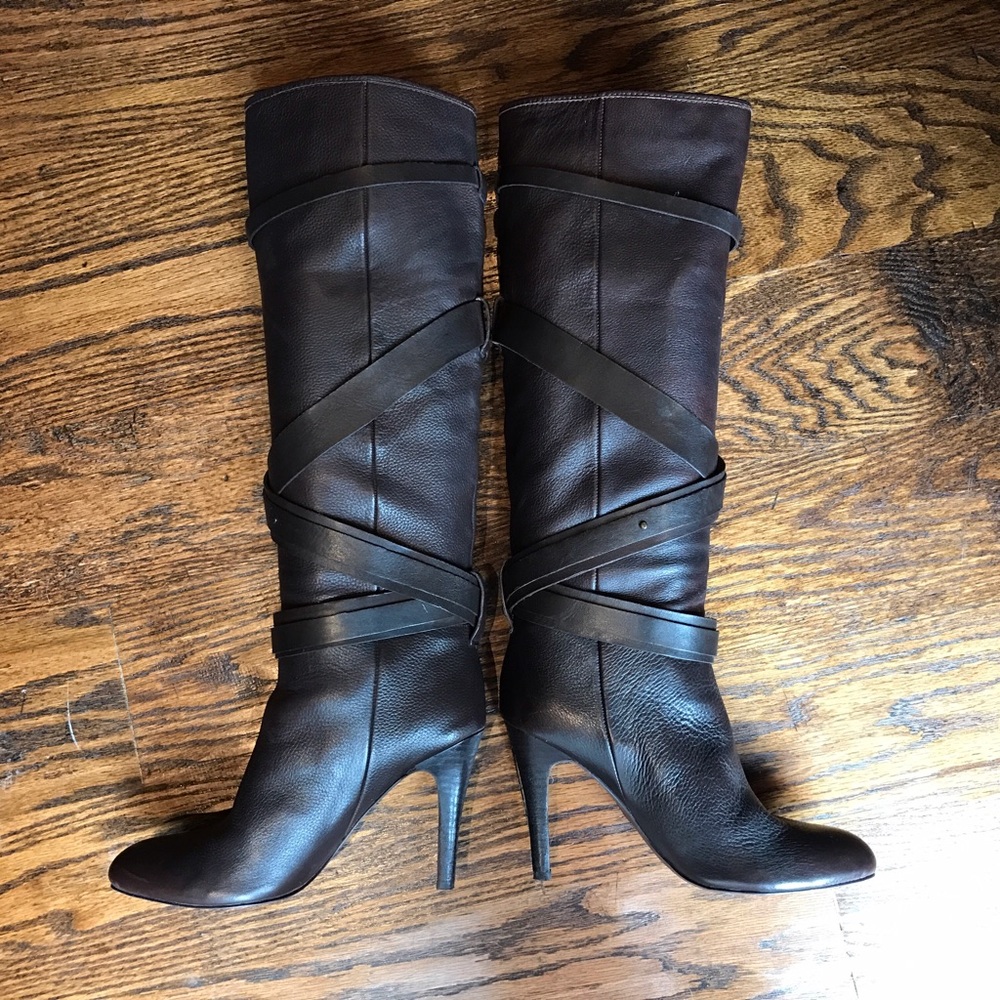 BRAND NEW Tall dark brown boots with heel. Size 8.