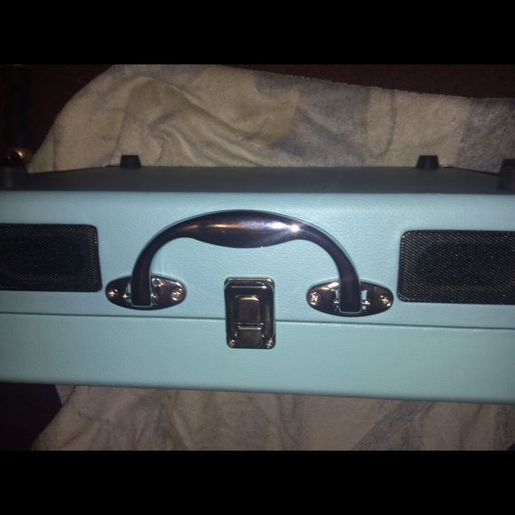 Vinyl Record Player - Picture 3 of 4