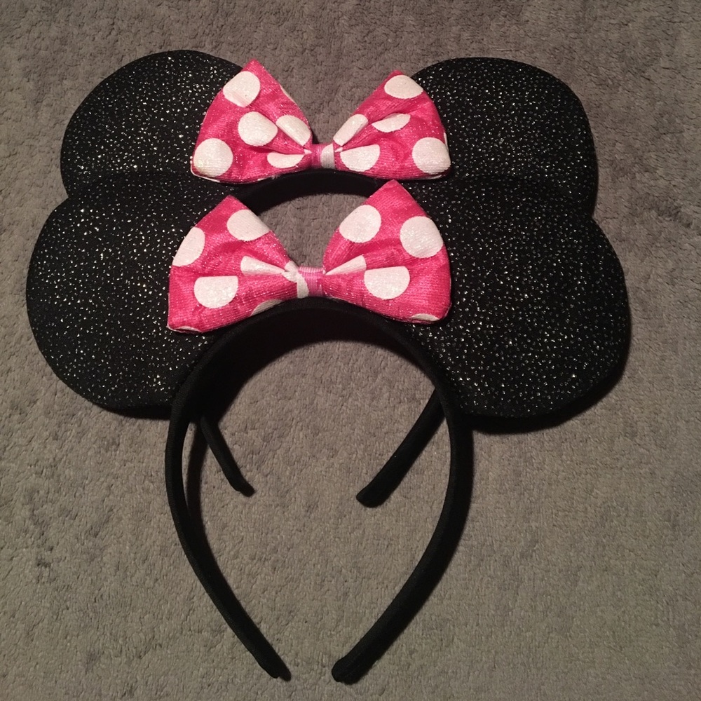 Minnie Mouse Ear Set