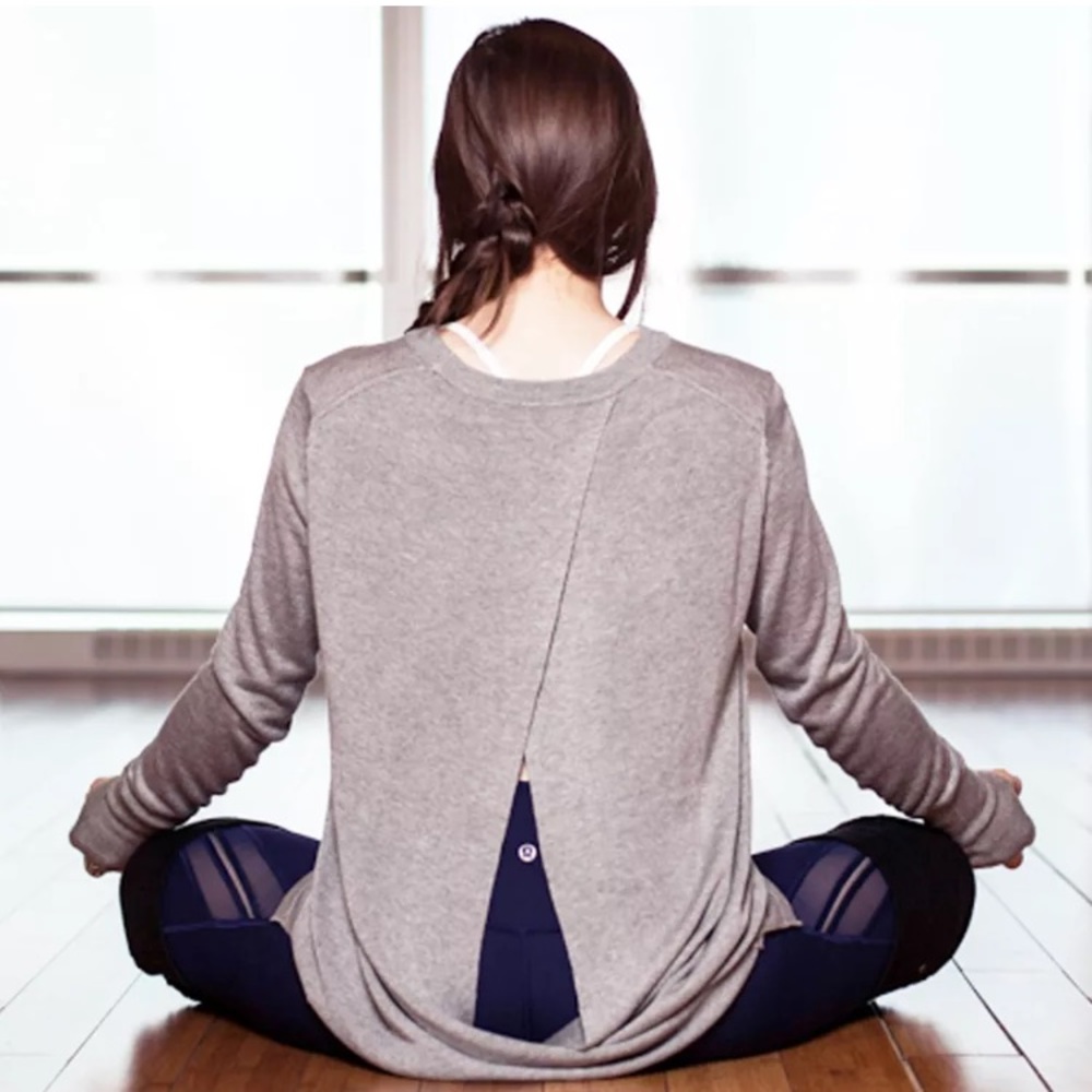 ISO! Lululemon bring it backbend sweater 4 6 8