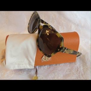 tory burch sunglasses ty7082