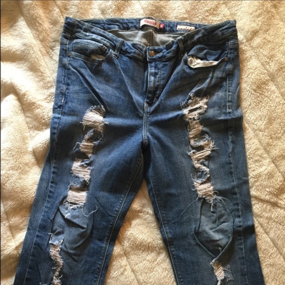 Bundle of 3 pair of jeans