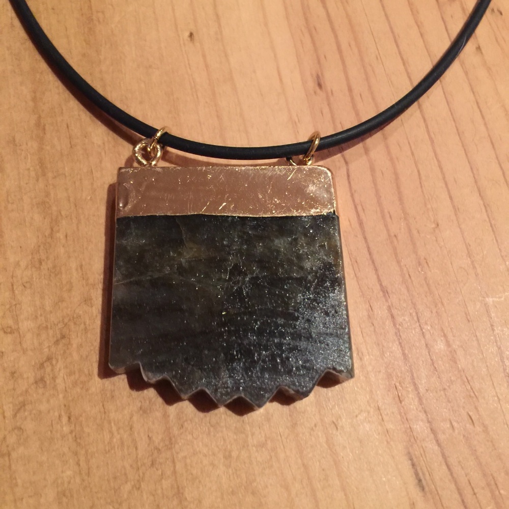 🔥FLASH SALE🔥Genuine Green Agate Stone Pendant