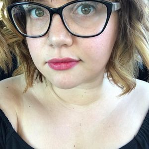 Meet your Posher, Casey