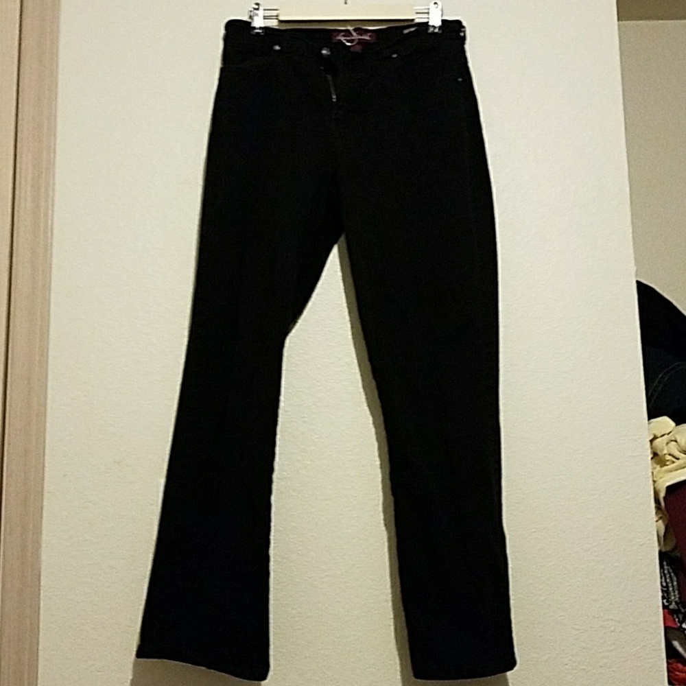 Gloria Vanderbilt jeans