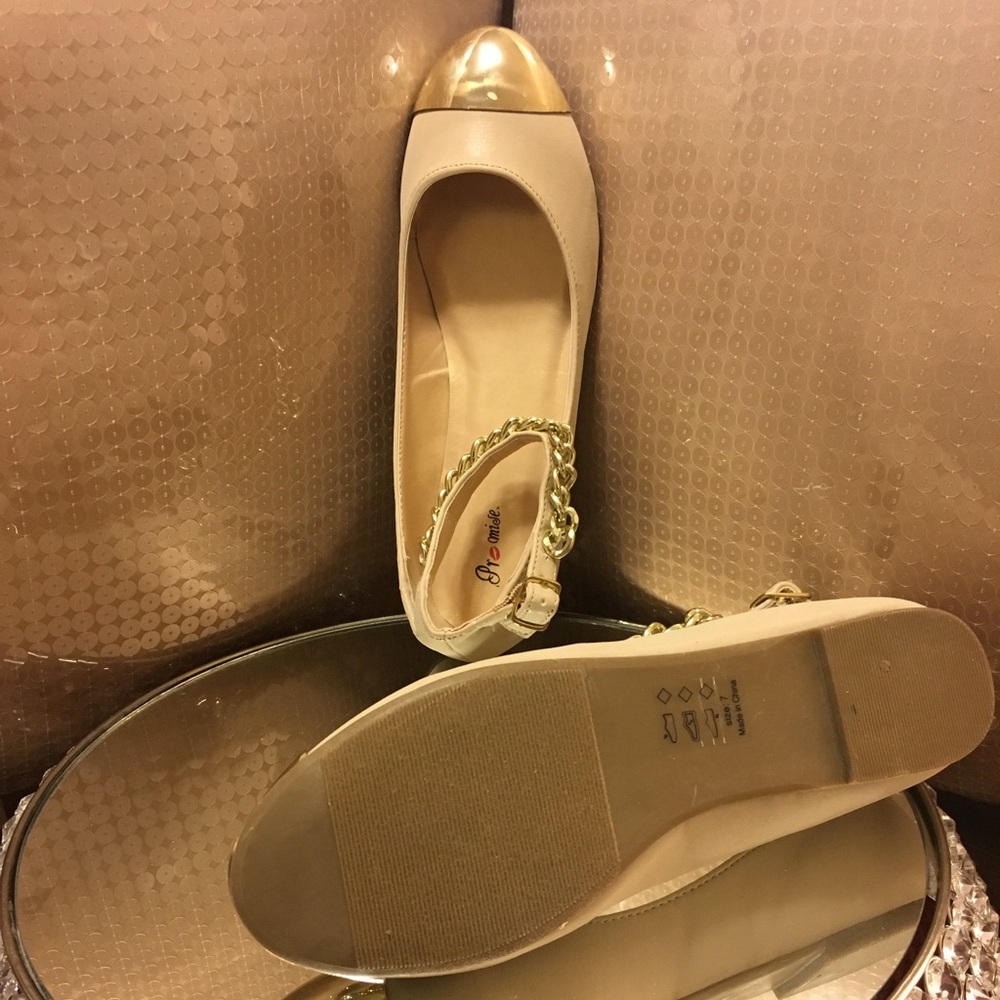 Shoes - Picture 2 of 3