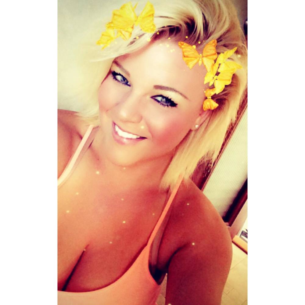 Meet your Posher, Deanna