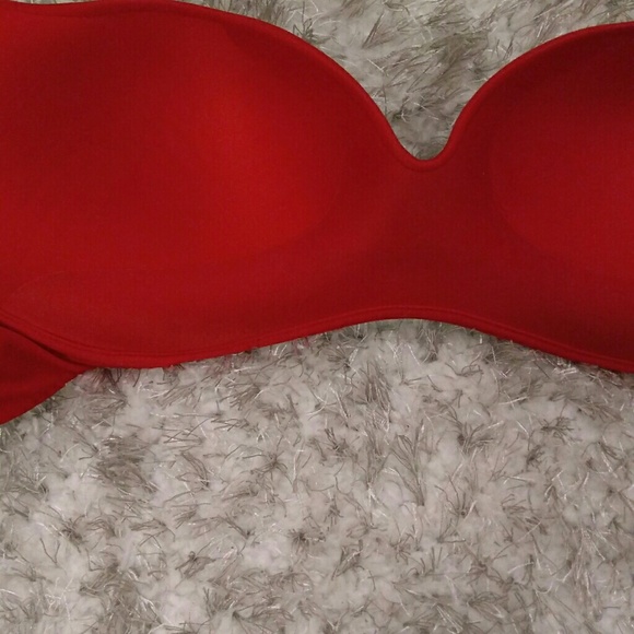 V.S. Knockout Balconet Bra - Picture 3 of 4