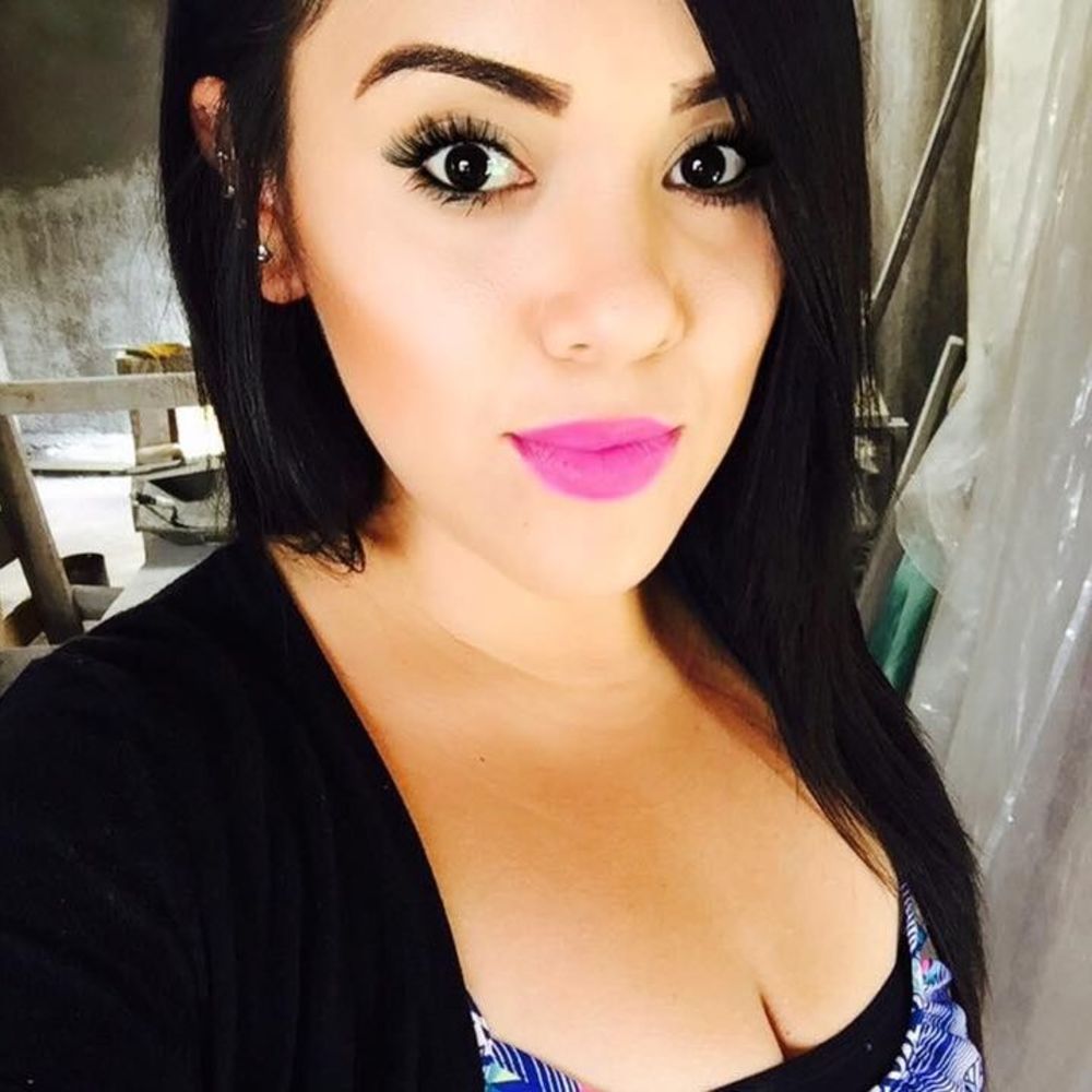 Meet your Posher, Perla