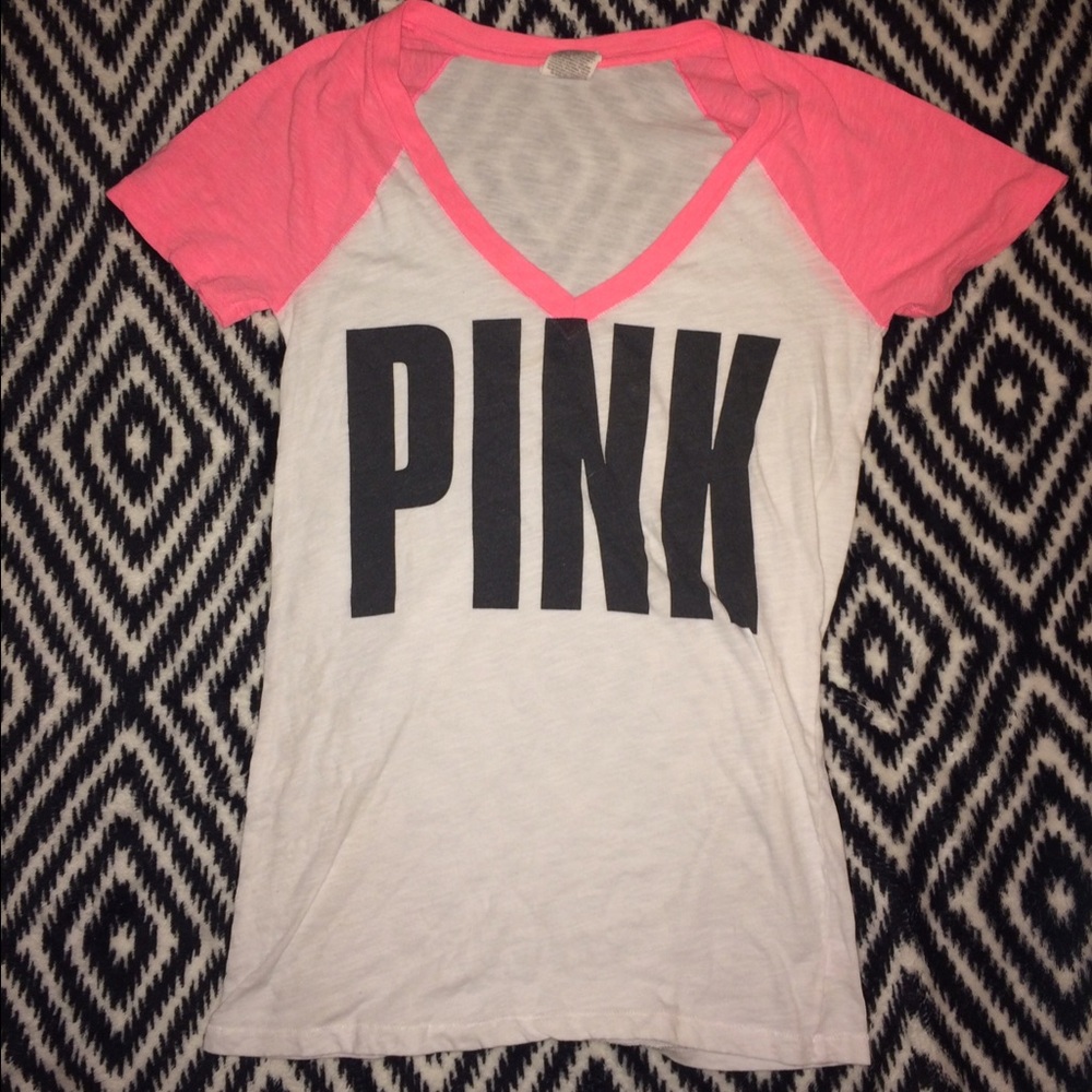 Adorable PINK vs v-neck!!