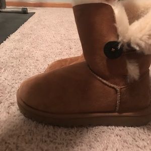 Amazing condition tan Bailey Huron UGG boots