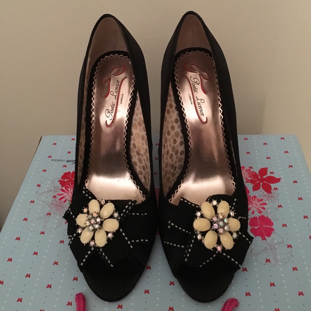 Poetic Licence peep toes with rosette