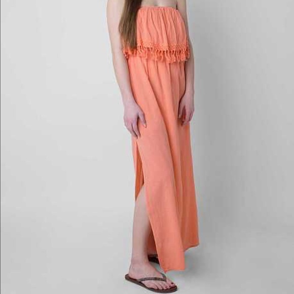 ‼️‼️‼️NWT Rip curl Maxi 👗 dress‼️‼️‼️‼️ - Picture 1 of 2