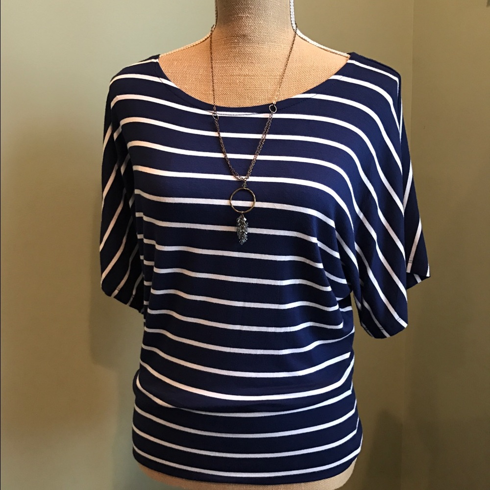 Super soft, stripped navy and white tee shirt