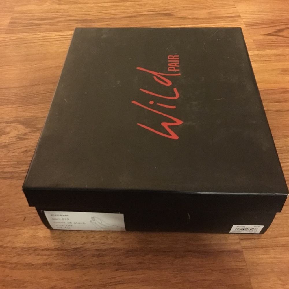 Shoes - Picture 3 of 3