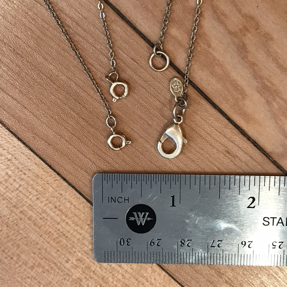 Iris Necklace - Picture 4 of 8