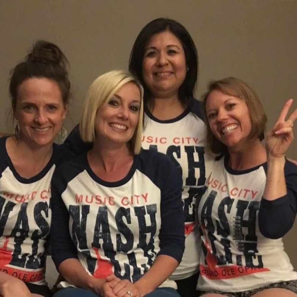 Meet your Posher, Aurora