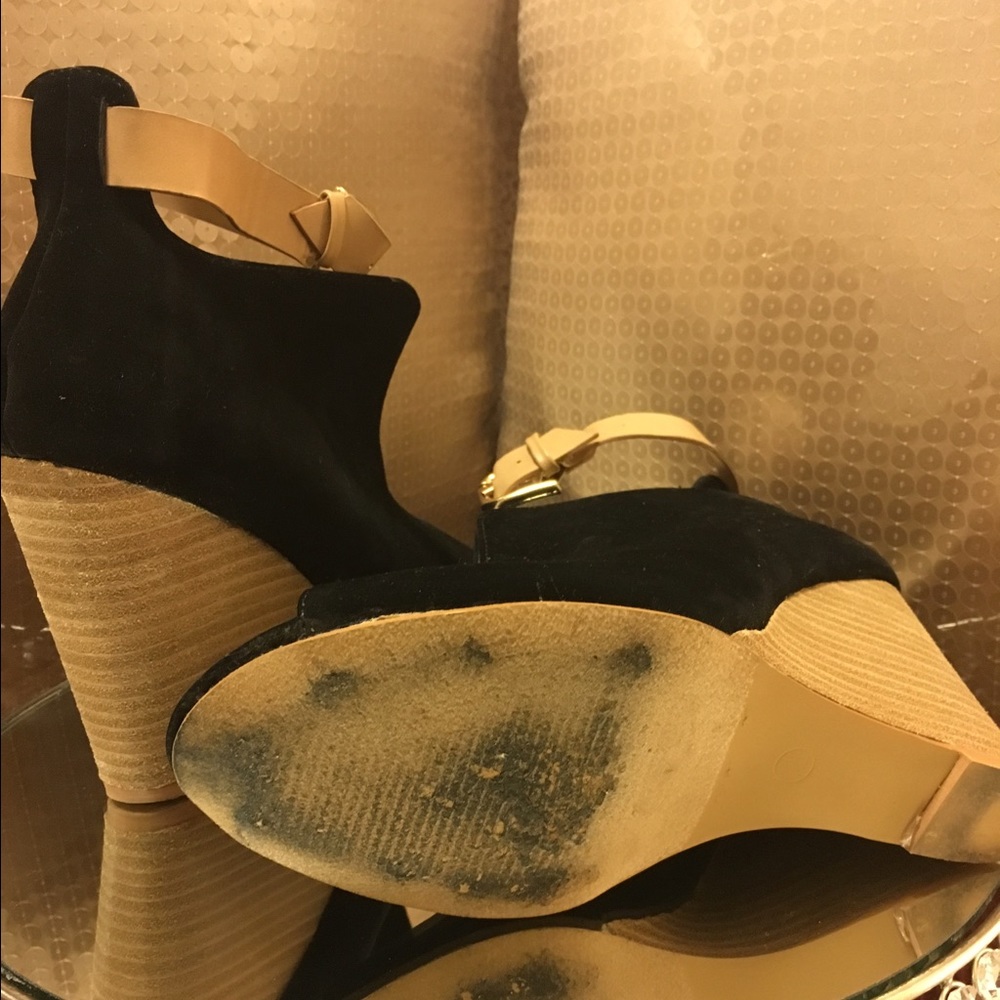 Shoes - Picture 2 of 3