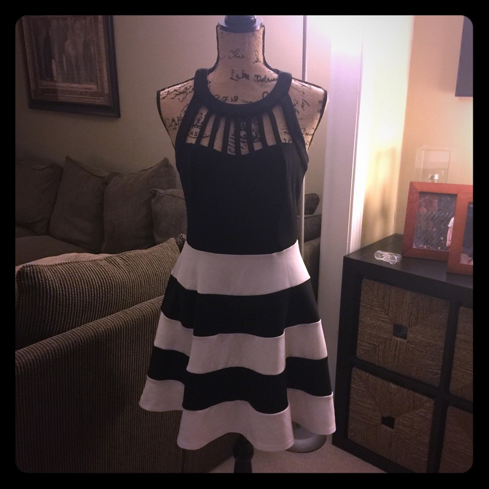 👗Host Pick! Best in Dresses & Skirts!! 9/1/17👗