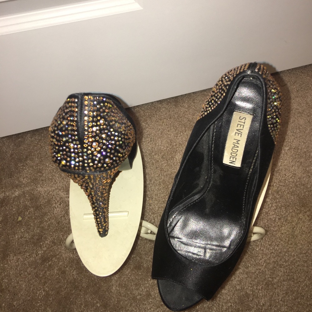 SALE 1HR⚡️⚡️Steve Madden bling heels