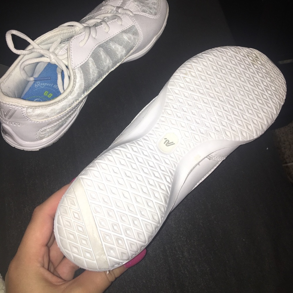 Cheer Shoes - Picture 2 of 3