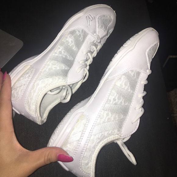 Cheer Shoes - Picture 3 of 3